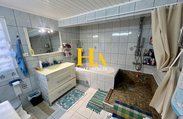 Vente Maison 257.7m&sup2; 12 pi&egrave;ces Saint Gilles Les Hauts