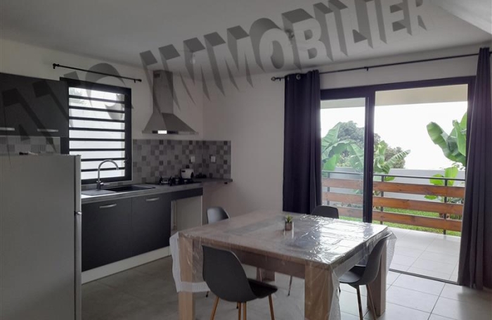Location Maison 90m&sup2; 4 pi&egrave;ces Rivi&egrave;re Saint Louis