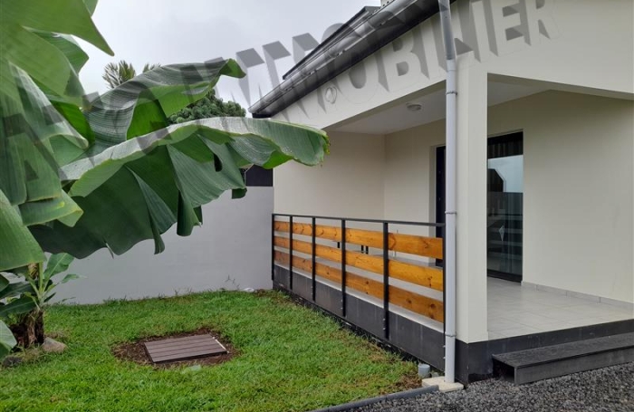 Location Maison 90m&sup2; 4 pi&egrave;ces Rivi&egrave;re Saint Louis