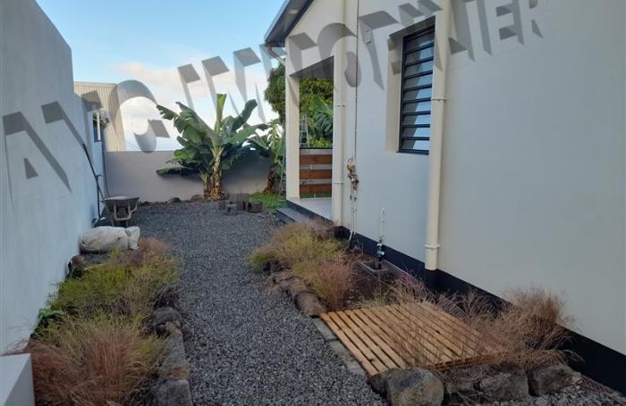 Location Maison 90m&sup2; 4 pi&egrave;ces Rivi&egrave;re Saint Louis