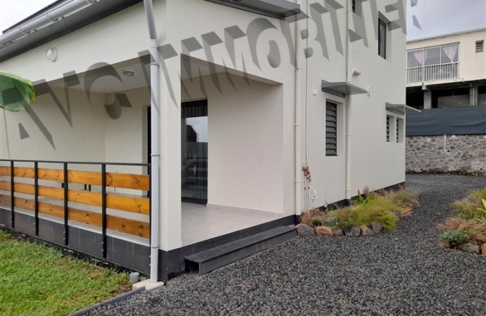 Location Maison 90m&sup2; 4 pi&egrave;ces Rivi&egrave;re Saint Louis