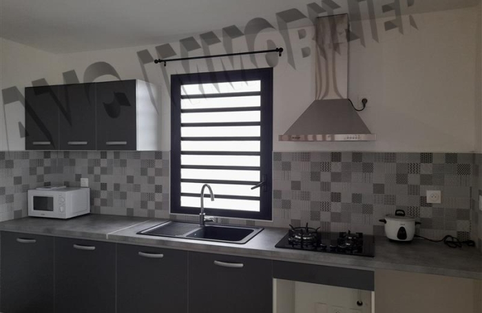 Location Maison 90m&sup2; 4 pi&egrave;ces Rivi&egrave;re Saint Louis