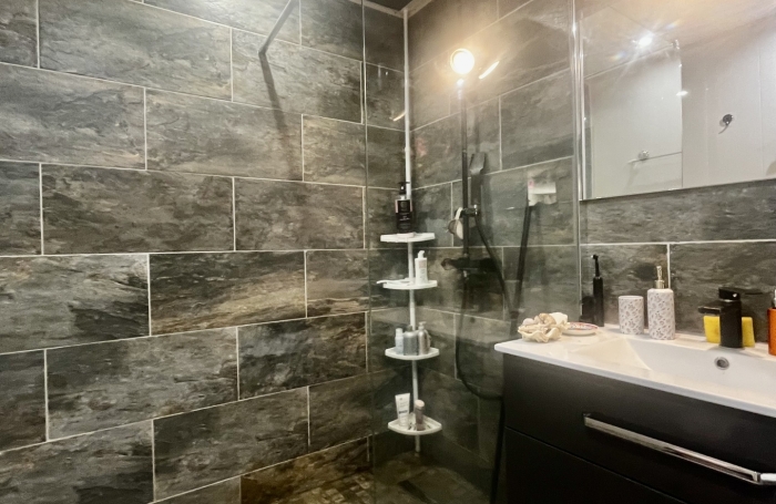 Vente Appartement 58m&sup2; 3 pièces Rivi&egrave;re Saint Louis