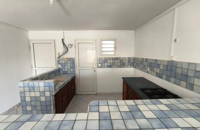 Location Appartement 70m&sup2; 3 pièces Saint-Pierre