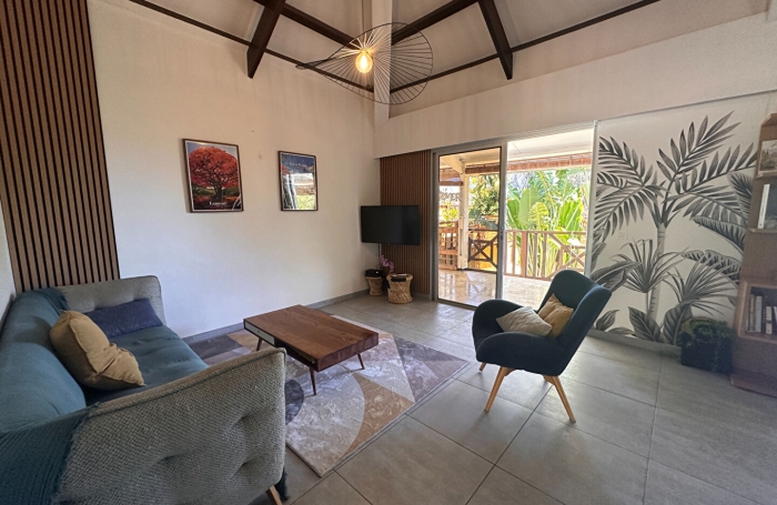 Vente Maison 141m&sup2; 5 pi&egrave;ces Saint Gilles les Bains