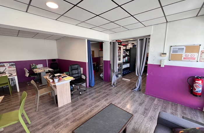 Vente Divers 143.65m&sup2; Saint-Pierre