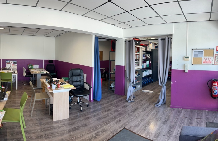 Vente Divers 143.65m&sup2; Saint-Pierre