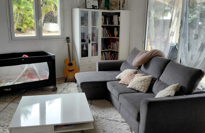 En location &agrave; Saint-Paul : villa de 125m2 avec 5 pi&egrave;ces