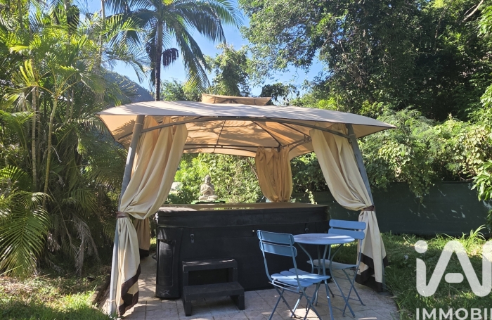 Vente Maison 116m&sup2; 6 pièces Rivi&egrave;re Saint Louis