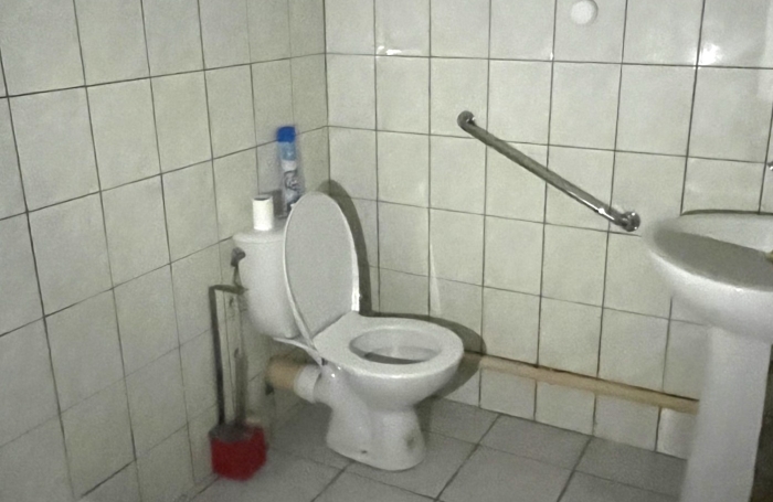 Local professionnel et commercial 67 m2 secteur Moufia proche boulevard Sud