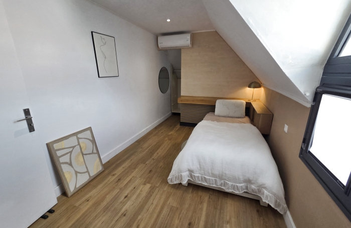 A louer superbe T3 meubl&eacute; 85m2 en duplex proche Jardin de l'Etat