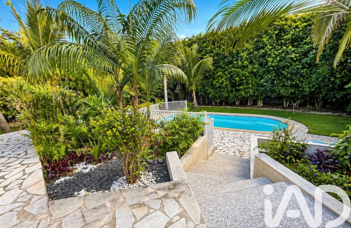 Vente Divers 205m&sup2; 5 pièces Saint Joseph