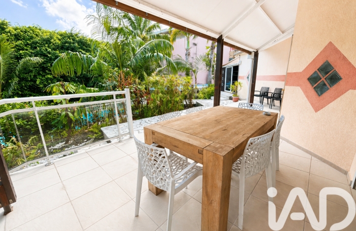 Vente Divers 205m&sup2; 5 pièces Saint Joseph