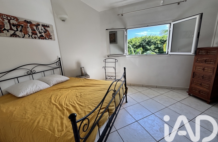 Vente Divers 205m&sup2; 5 pièces Saint Joseph