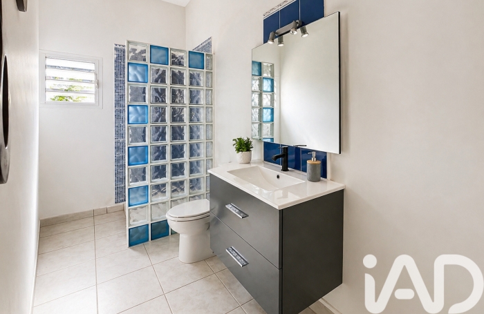 Vente Divers 205m&sup2; 5 pièces Saint Joseph