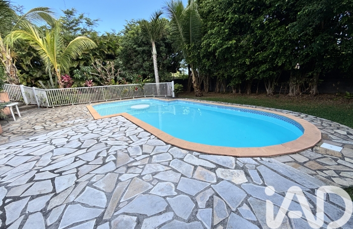 Vente Divers 205m&sup2; 5 pièces Saint Joseph