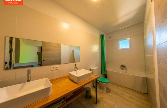 Location Maison 170m&sup2; 6 pi&egrave;ces Saint-Pierre