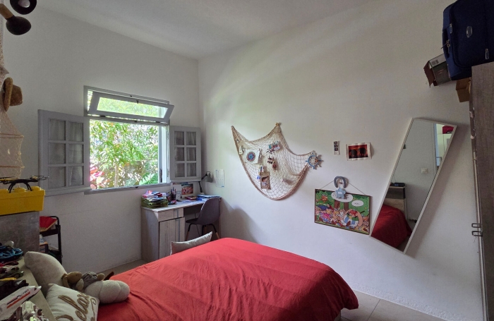 Vente Maison 112.64m&sup2; 6 pi&egrave;ces Saint Denis