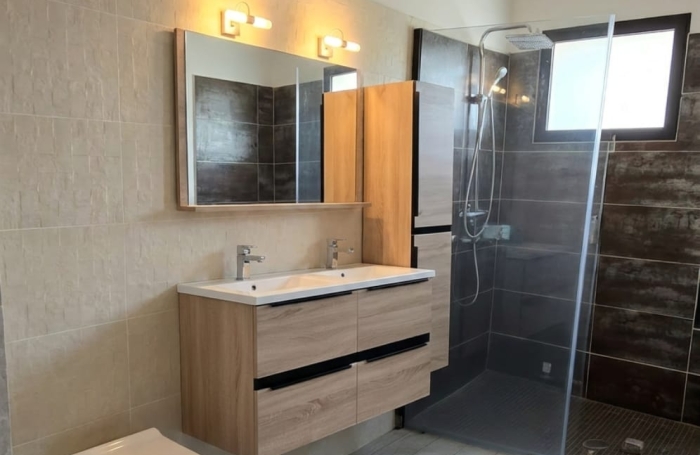 Vente Maison 145m&sup2; 6 pièces Trois Bassins