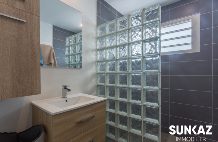Location Maison 65m&sup2; 4 pi&egrave;ces Petite &icirc;le