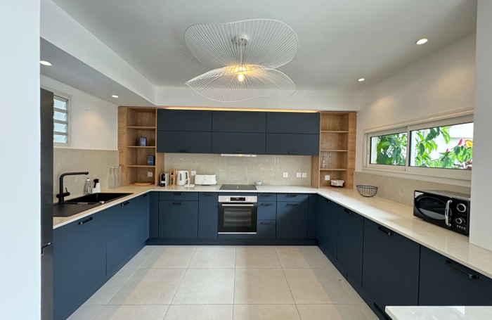 Location Maison 120m&sup2; 6 pi&egrave;ces Saint Gilles les Bains
