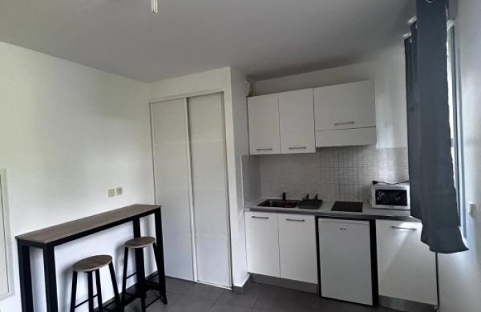 Location Appartement 97400