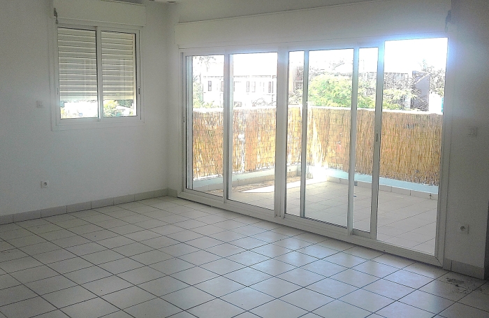 &Agrave; LOUER - DUPLEX F4 AU COEUR DE L'&Eacute;TANG SAL&Eacute; LES HAUTS - 930 &euro;