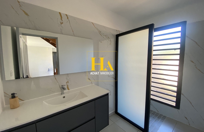 Vente Maison 94m&sup2; 4 pi&egrave;ces Ravine des Cabris