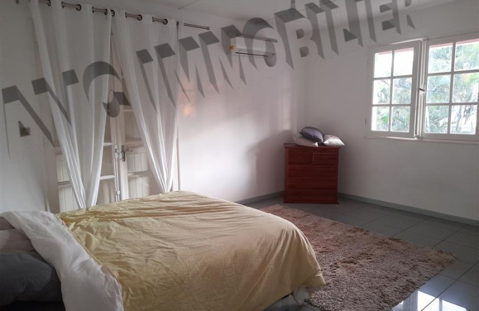 Location Maison 135m&sup2; 5 pi&egrave;ces Etang-Sale