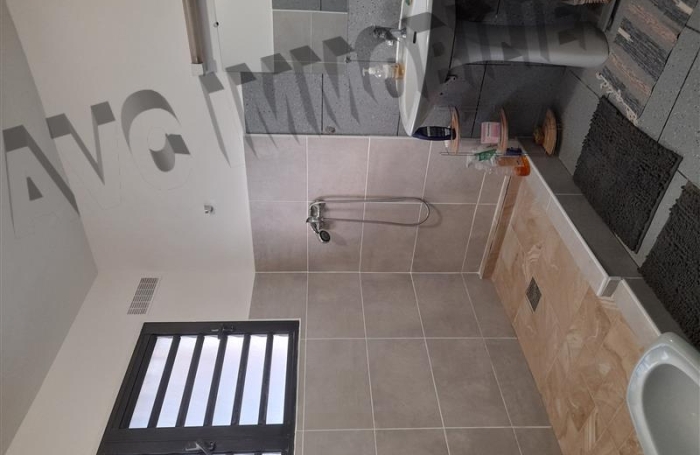 Location Maison 135m&sup2; 5 pi&egrave;ces Etang-Sale
