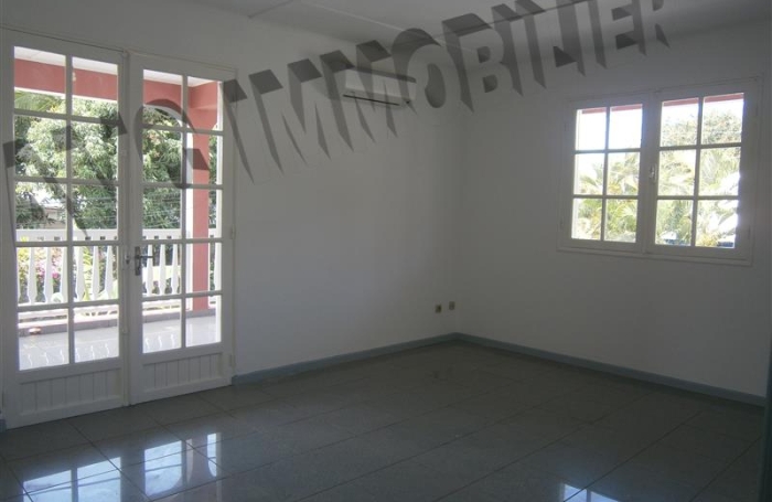 Location Maison 135m&sup2; 5 pi&egrave;ces Etang-Sale
