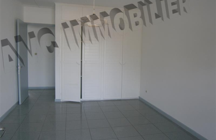 Location Maison 135m&sup2; 5 pi&egrave;ces Etang-Sale