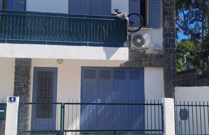 A vendre groupe d'habitation