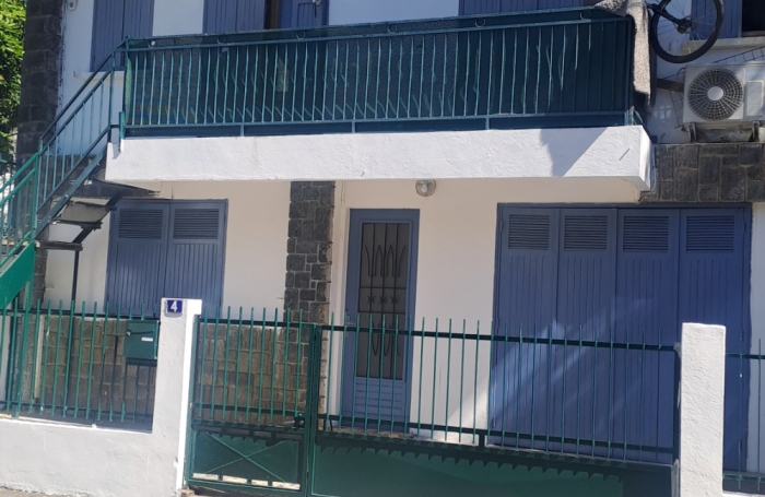 A vendre groupe d'habitation