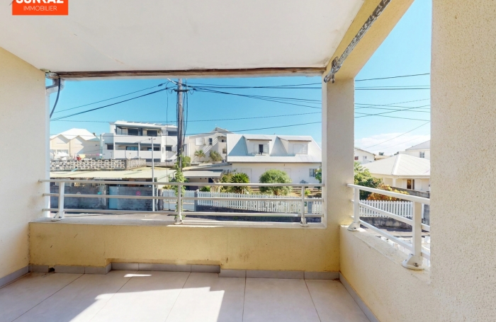 Vente Appartement 83.5m&sup2; 4 pi&egrave;ces Saint-Pierre