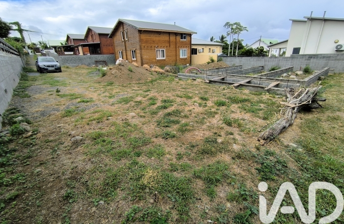 Vente Terrain 268m&sup2; Rivi&egrave;re Saint Louis