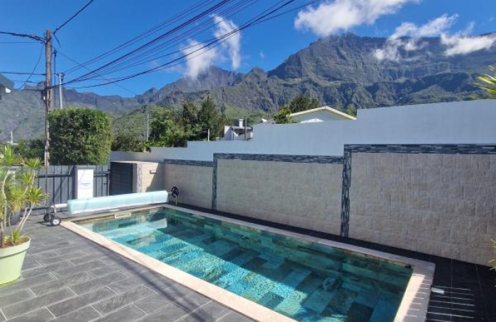 Vente Maison 127m&sup2; 7 pièces Cilaos