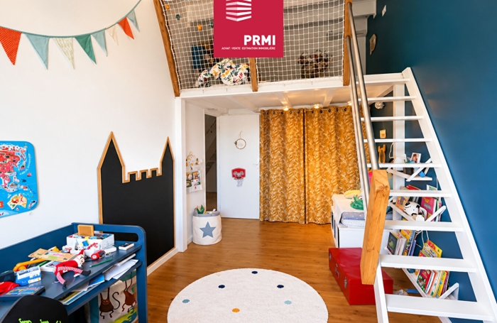 Vente Maison 150m&sup2; 5 pi&egrave;ces Saint Gilles Les Hauts