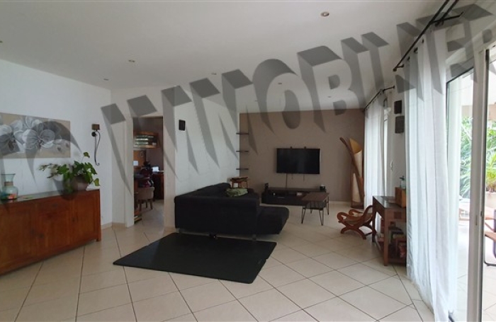Location Maison 100m&sup2; 4 pi&egrave;ces Rivi&egrave;re Saint Louis