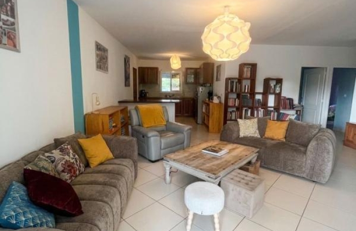 Vente Maison 87.7m&sup2; 4 pièces Sainte Clotilde