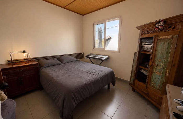 SAINT PHILIPPE 97442 - VILLA DE PLAIN PIED - EN PARFAIT ETAT - LUMINEUSE - AGREABLE &Agrave; VIVRE - SECTEUR CALME