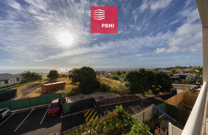 Vente Appartement 48.97m&sup2; 1 pi&egrave;ce Saint Gilles Les Hauts