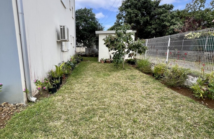 Vente Appartement 87m&sup2; 4 pièces Sainte Suzanne