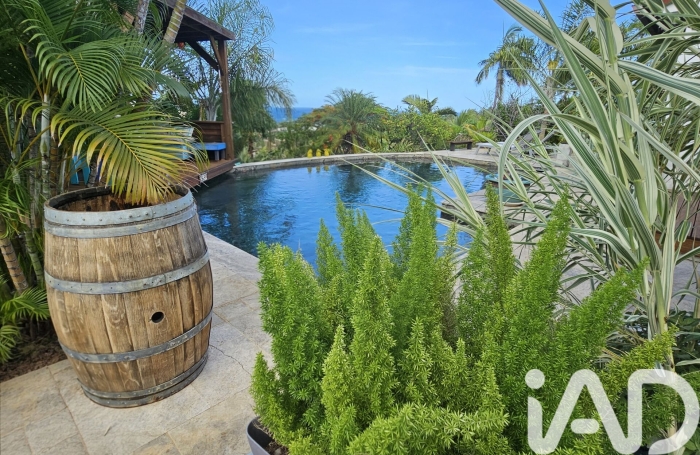 Vente Maison 141m&sup2; 5 pièces Saint Gilles les Bains