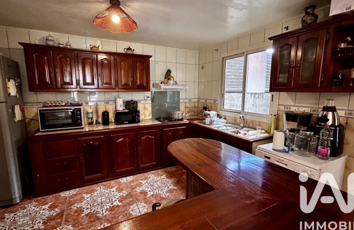 Vente Divers 336m&sup2; 14 pièces Le Tampon