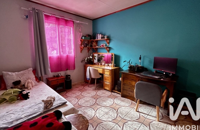 Vente Divers 336m&sup2; 14 pièces Le Tampon