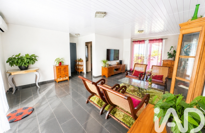 Vente Maison 110m&sup2; 6 pièces Trois Bassins