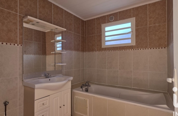 Vente Maison 153m&sup2; 8 pièces L'Entre Deux