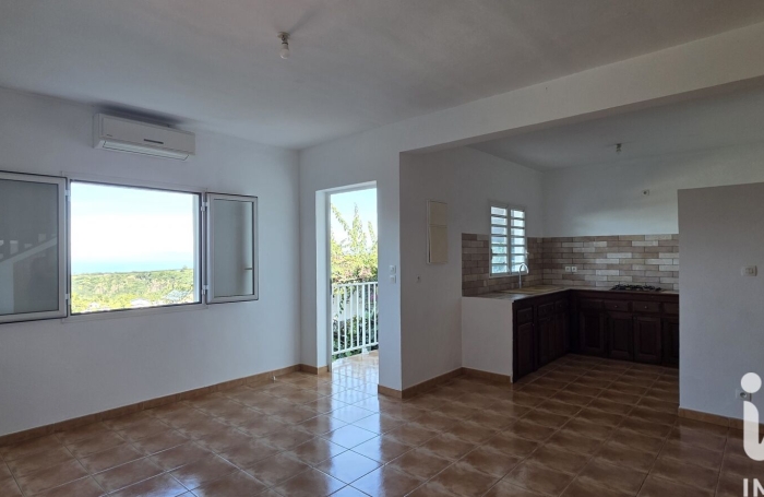 Vente Maison 153m&sup2; 8 pièces L'Entre Deux
