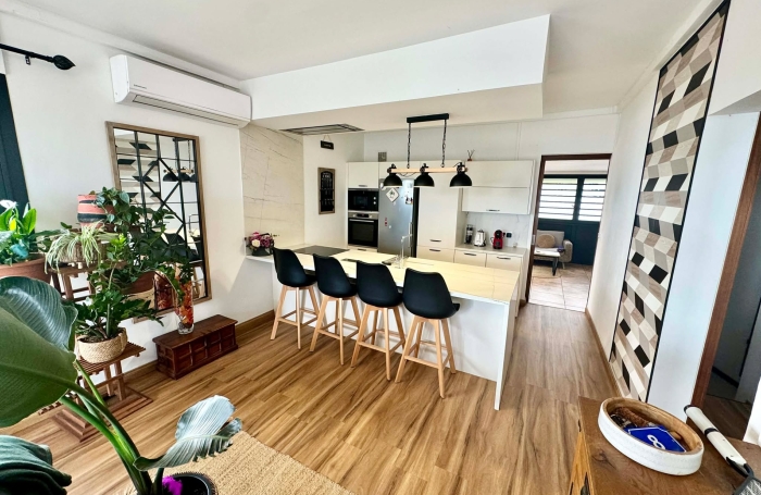 VILLA F7 TROIS MARES LES HAUTS LIBRE